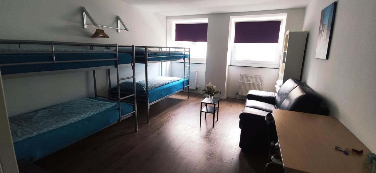 Full Flat 3 Bedrooms Saarbrucken Center -11 People מראה חיצוני תמונה